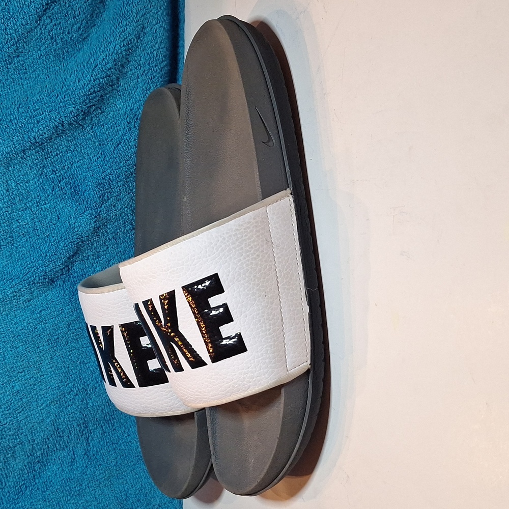 Nike Slides Off Court, Worn Couple Times, Slip On Slides Sandals Size 10 - Picture 6 of 7